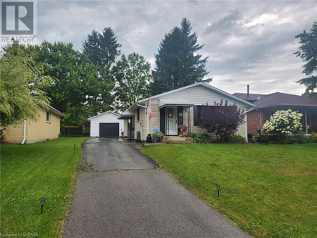 30 Ridge Boulevard, Tillsonburg