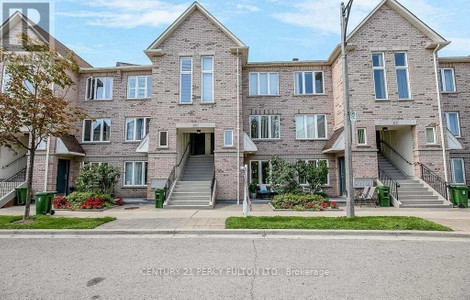 301 64 Aerodrome Crescent, Toronto Leaside