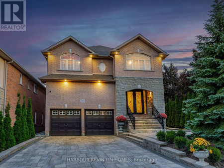 301 Weldrick Road E, Richmond Hill