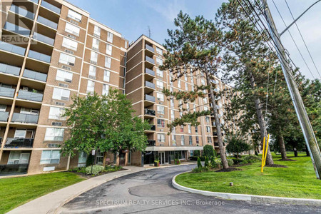 302 2835 Islington Avenue, Toronto Humber Summit