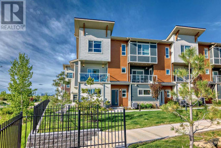 302 Harvest Grove Walk Ne, Calgary