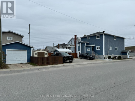 303 Spruce Street, Timmins