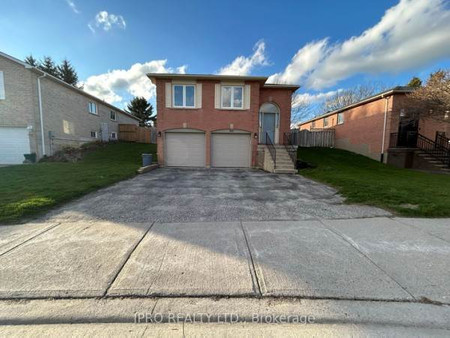 305 Hansen Blvd, Orangeville