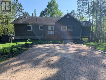 3086 Hwy 654, Callander