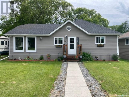 309 4th Avenue E, Canora