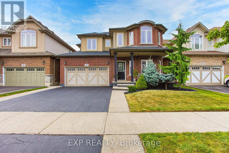 309 Montreal Circle, Hamilton Winona Park