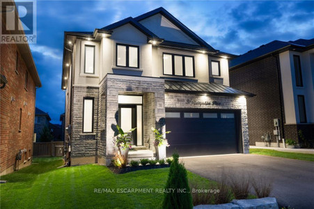 31 Hampshire Place, Hamilton Stoney Creek Mountain