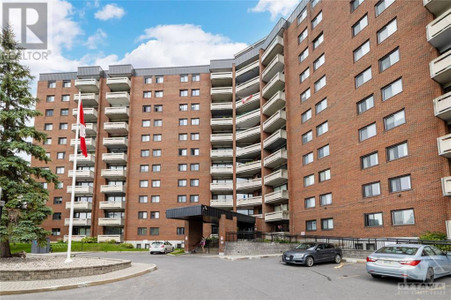 3100 Carling Avenue Unit 811, Ottawa