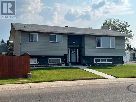 311 20 Street Ne, Medicine Hat