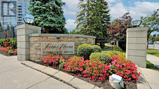 312 7 Townsgate Drive, Vaughan