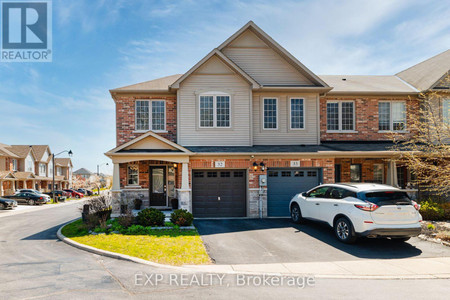 32 45 Royal Winter Drive, Hamilton Binbrook