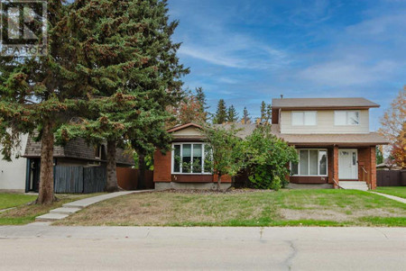 32 Baird Street, Red Deer