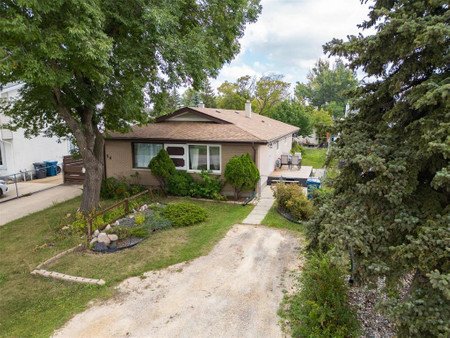 32 Bluewater Crescent, Winnipeg