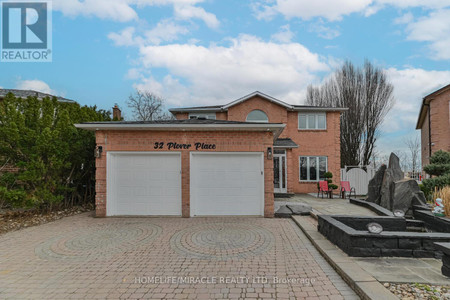 32 Plover Place, Brampton