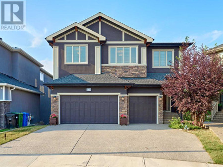 32 West Grove Bay Sw, Calgary