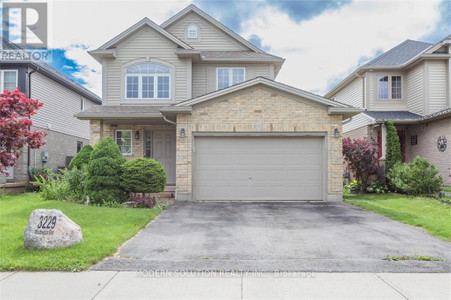 3229 Meadowgate Boulevard, London