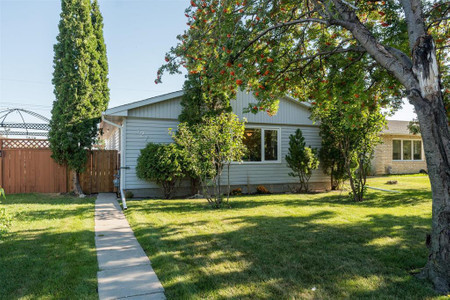 327 Southall Drive, Winnipeg