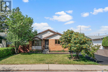 329 Vancouver Avenue N, Saskatoon