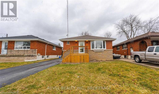 33 Callie Road Unit Upper, Hamilton