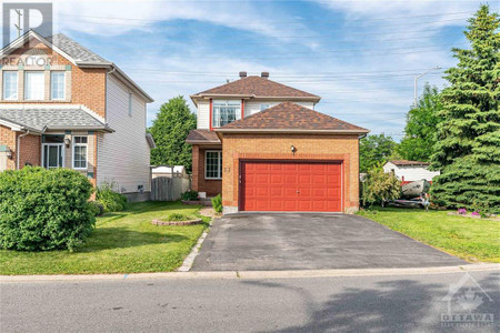 33 Halkirk Avenue, Kanata