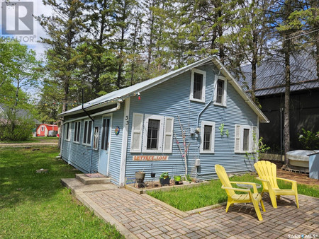 33 Poplar Avenue, Moose Mountain Provincial Park