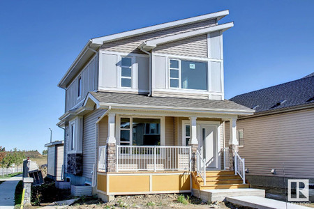 330 Balsam Li, Leduc