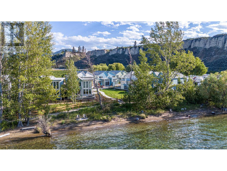 3350 Landry Crescent, Summerland