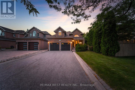 34 Kirkbride Crescent, Vaughan Maple