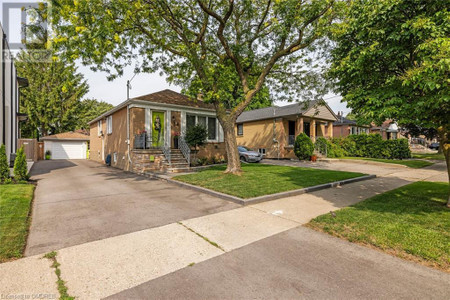 34 Trueman Avenue, Etobicoke