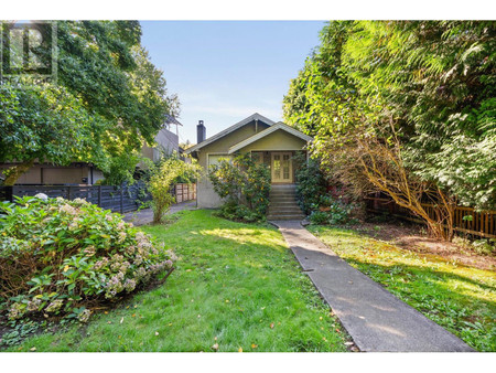 3424 W 5th Avenue, Vancouver