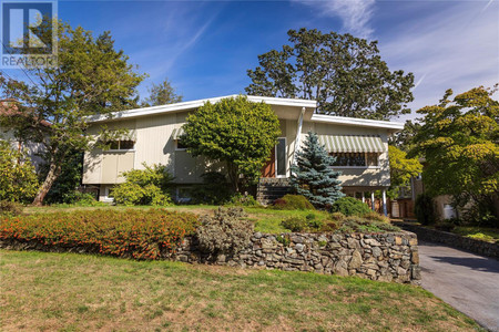 3445 Diana Rd, Saanich