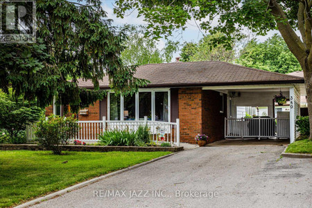 Kitchen - 349 Lorindale Drive, Oshawa, ON L1H6X7 Photo 1