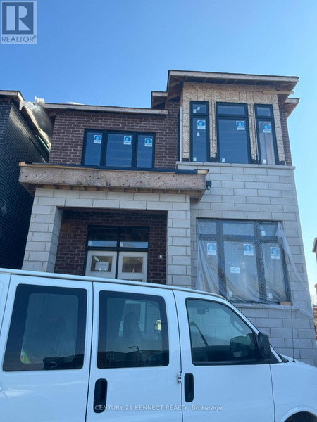 35 Golden Fern St, Markham