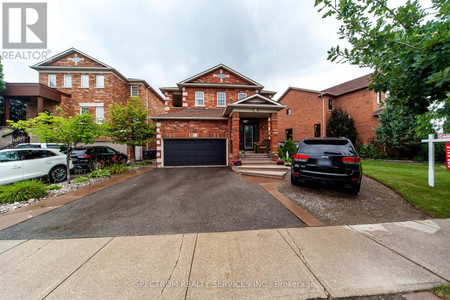 35 Gray Park Drive, Caledon Bolton West