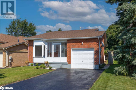 35 Harwood Drive, Barrie