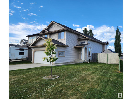 35 Landon Dr, Spruce Grove