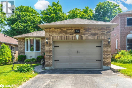 35 Nicholson Drive, Barrie