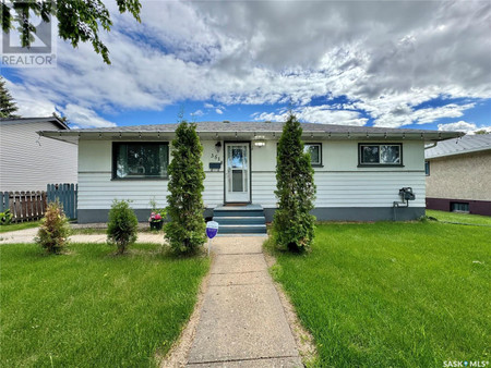 351 23rd Street W, Prince Albert