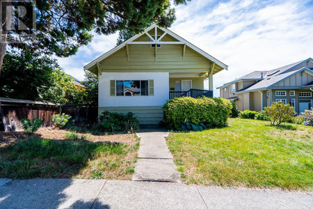 353 W 16th Street, North Vancouver