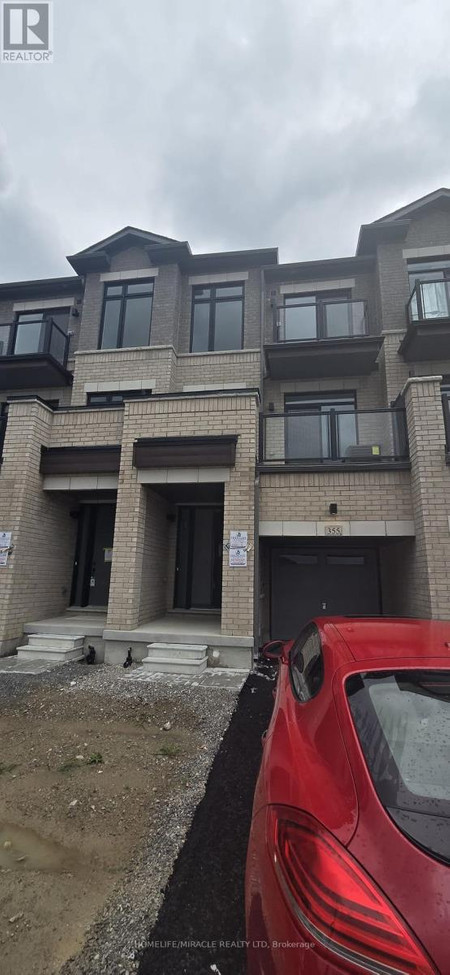 355 Tennant Circle, Vaughan