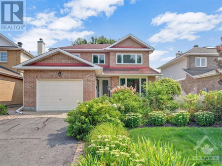 36 Dalecroft Crescent, Ottawa