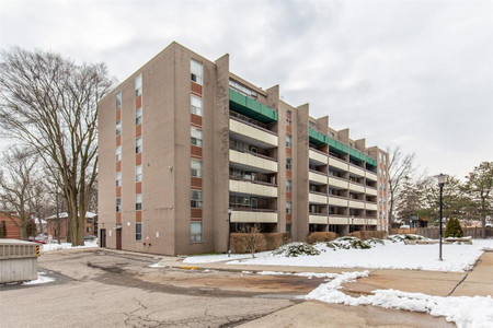 3625 Lake Shore Boulevard W Unit 202, Etobicoke