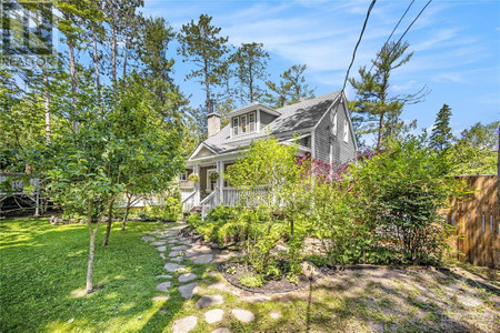 3636 Forestview Lane, Ottawa