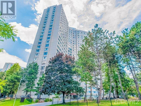 3700 Kaneff Cres E, Mississauga