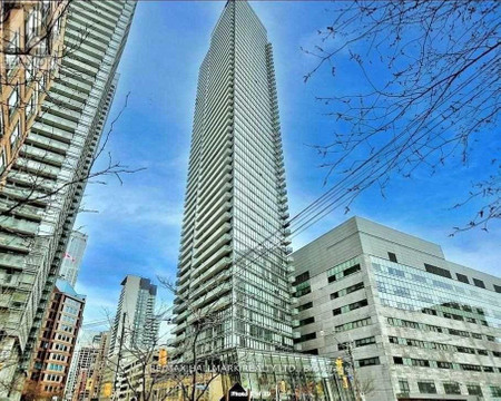 3705 832 Bay Street, Toronto