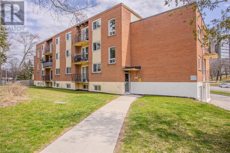 371 Dale Crescent Unit 14, Waterloo