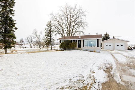 37140 33 E Road, Steinbach