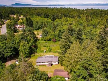 375 Horne Lake Rd, Qualicum Beach