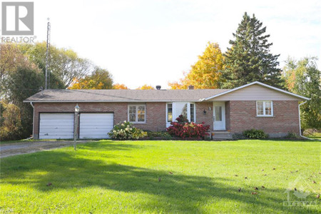 3760 South Gower Boundary Road, Kemptville