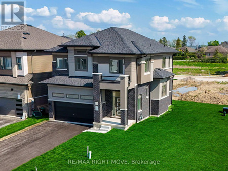 3770 Sunbank Crescent, Severn West Shore